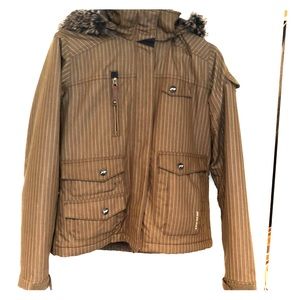 Ski/snowboarding jacket